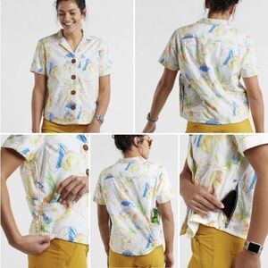 California Cowboy The High Water Riviera Flora Top Sz M Pina Colada Party Shirt